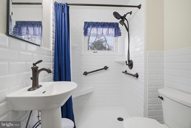 310 SOUTH AVE, Norwood, PA 19074