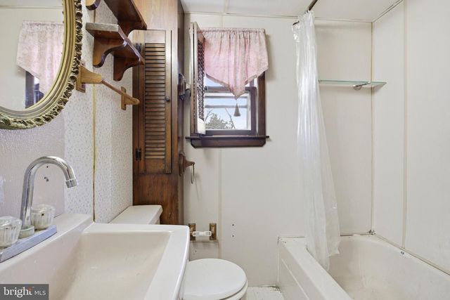 310 SOUTH AVE, Norwood, PA 19074