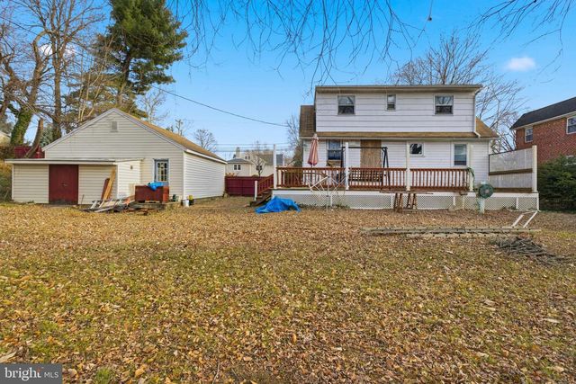 310 SOUTH AVE, Norwood, PA 19074