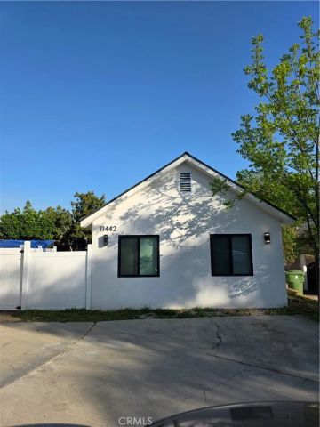 11442 Kamloops Pl, Sylmar, CA 91342