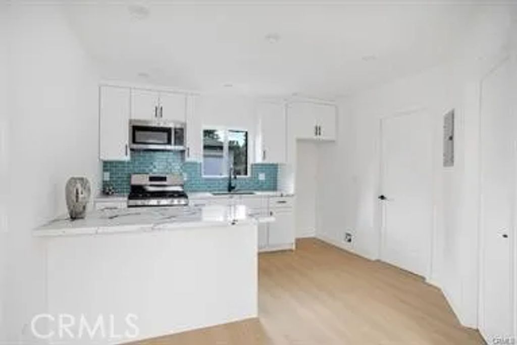 11442 Kamloops Pl, Sylmar, CA 91342