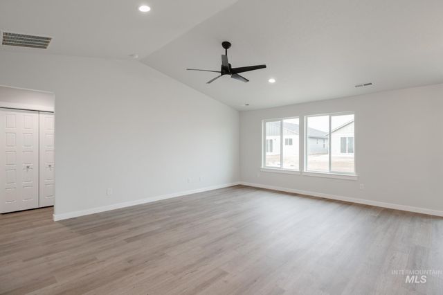 10466 W Teratai St, Star, ID 83669