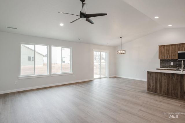 10466 W Teratai St, Star, ID 83669