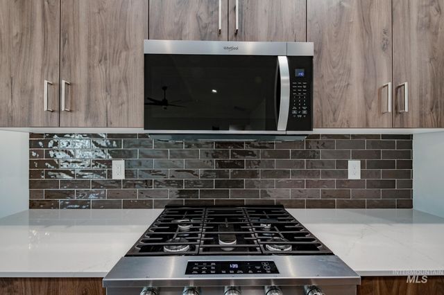 10466 W Teratai St, Star, ID 83669