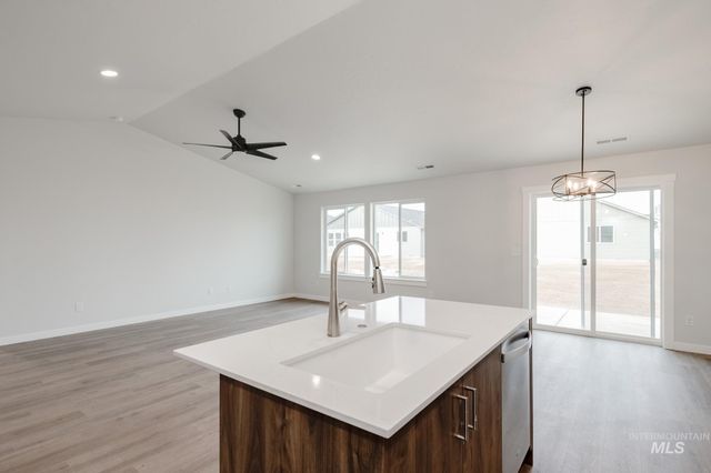 10466 W Teratai St, Star, ID 83669