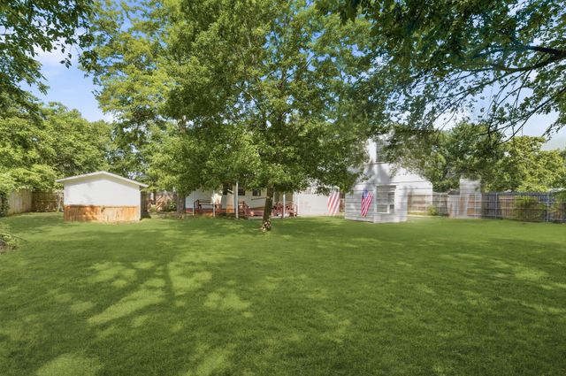 1800 Island Bayou, Bonham, TX 75418