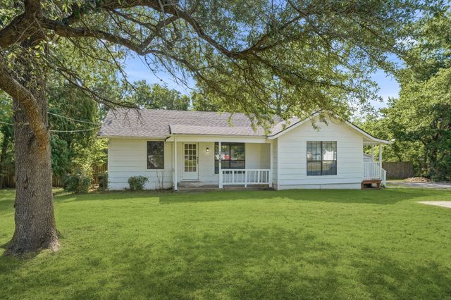 1800 Island Bayou, Bonham, TX 75418