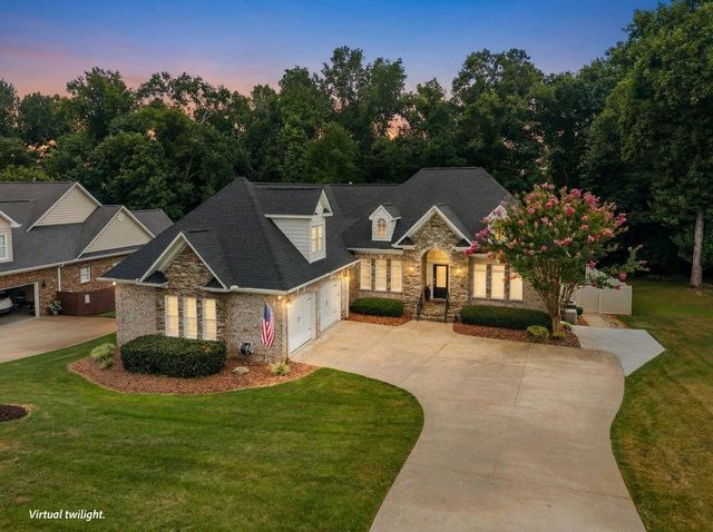 502 Chippendale Lane, Boiling Springs, SC 29316