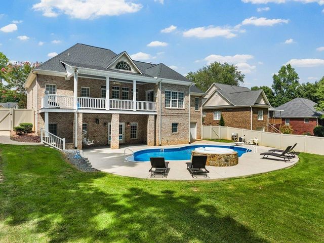 502 Chippendale Lane, Boiling Springs, SC 29316