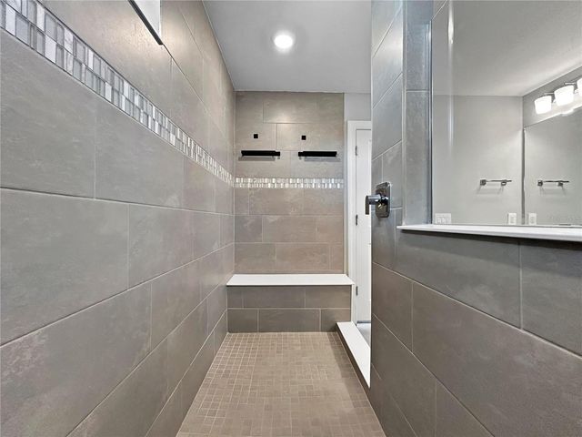 6256 BAYWOOD COURT, Lakewood Ranch, FL 34211