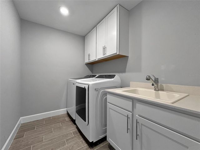 6256 BAYWOOD COURT, Lakewood Ranch, FL 34211