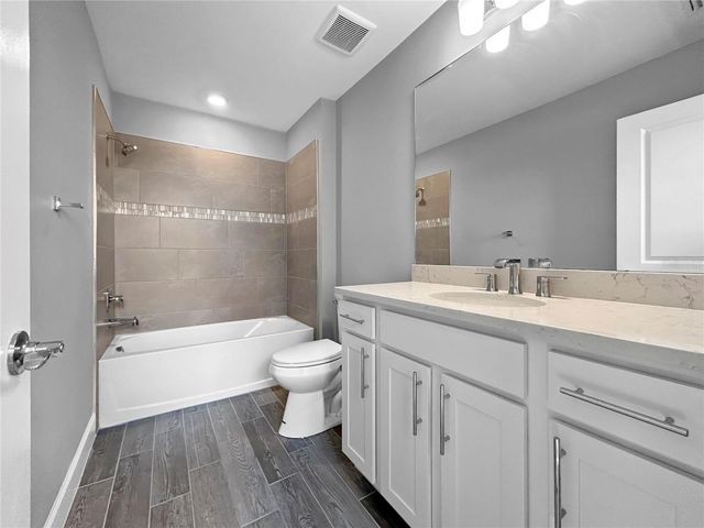 6256 BAYWOOD COURT, Lakewood Ranch, FL 34211