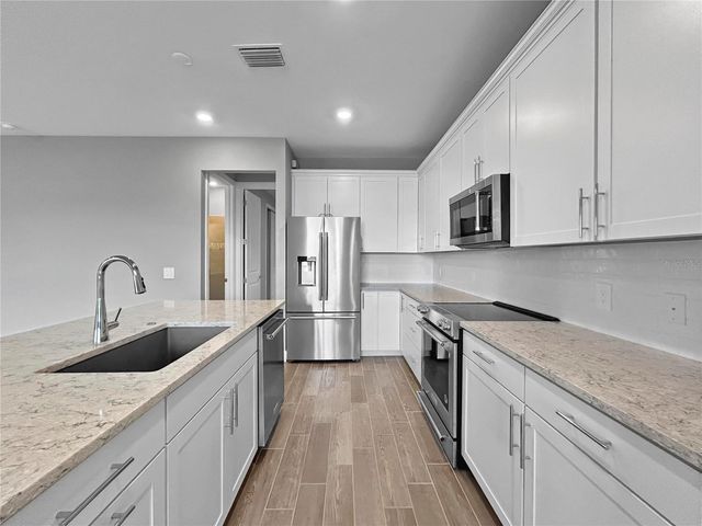 6256 BAYWOOD COURT, Lakewood Ranch, FL 34211