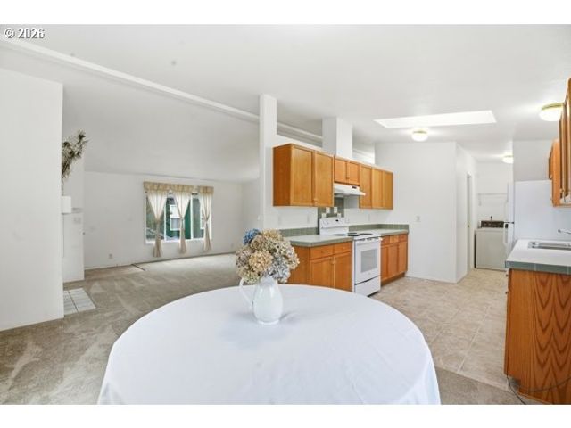 6900 Sw 195TH Ave 168, Beaverton, OR 97007