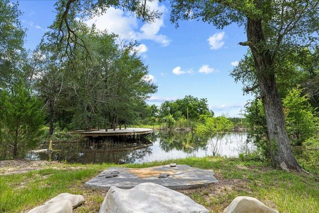 7750 Rolling Creek Road, Burton, TX 77835