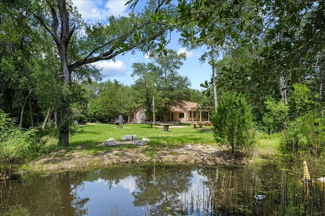 7750 Rolling Creek Road, Burton, TX 77835