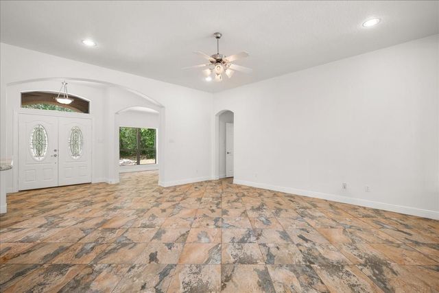 7750 Rolling Creek Road, Burton, TX 77835