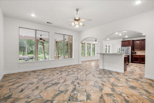 7750 Rolling Creek Road, Burton, TX 77835