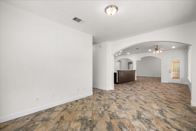 7750 Rolling Creek Road, Burton, TX 77835