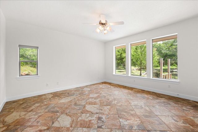 7750 Rolling Creek Road, Burton, TX 77835