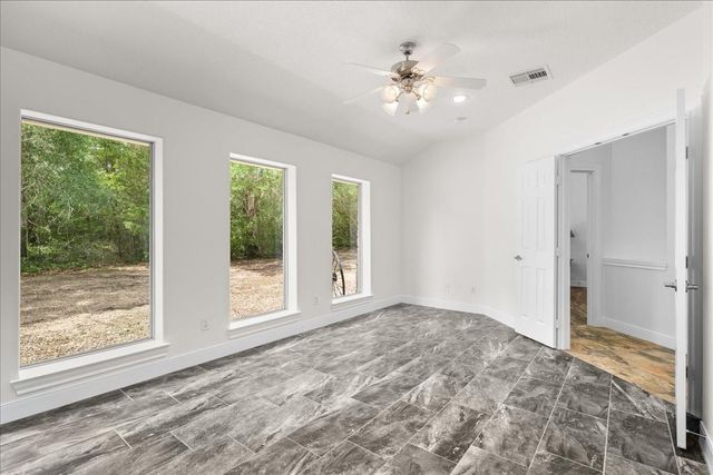 7750 Rolling Creek Road, Burton, TX 77835