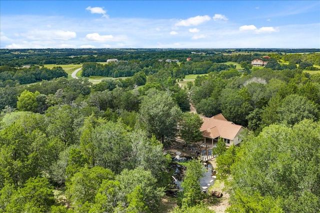 7750 Rolling Creek Road, Burton, TX 77835