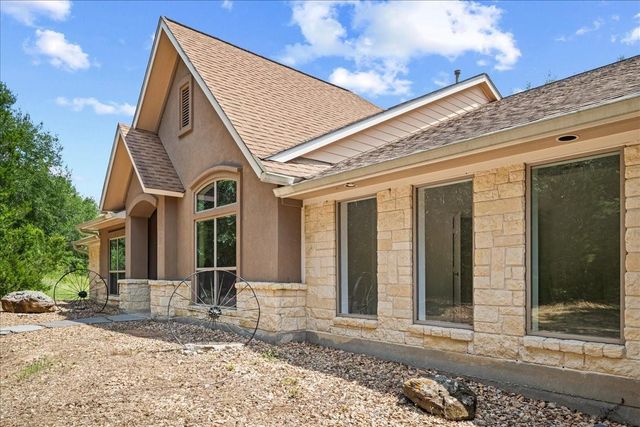 7750 Rolling Creek Road, Burton, TX 77835
