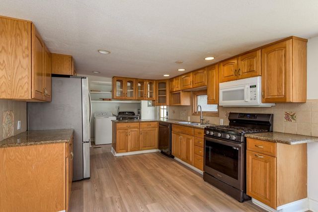 6416 CANDLEWOOD DRIVE, Wesley Chapel, FL 33544