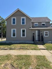 592 N Dearborn Avenue, Kankakee, IL 60901