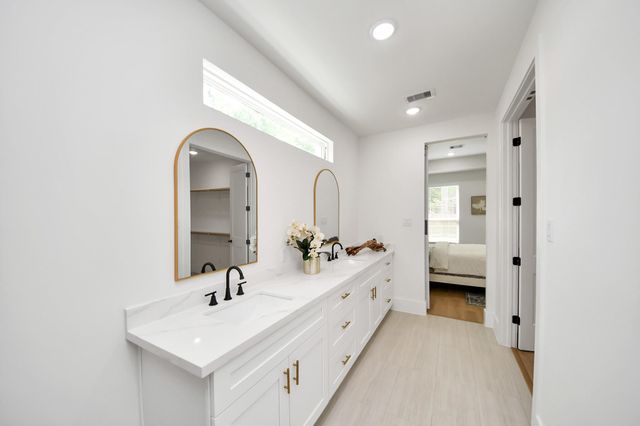 23851 Creekwood Drive, Spring, TX 77389