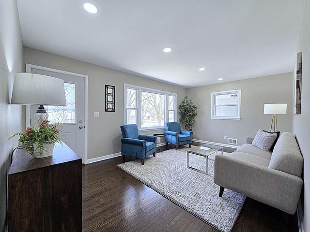 7475 39th STREET, Milwaukee, WI 53209