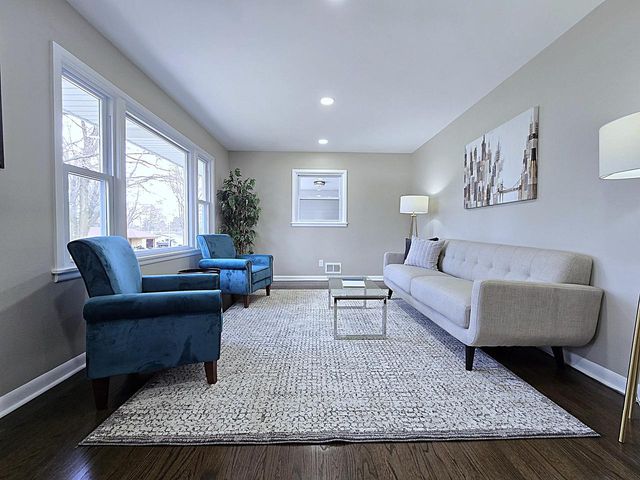 7475 39th STREET, Milwaukee, WI 53209