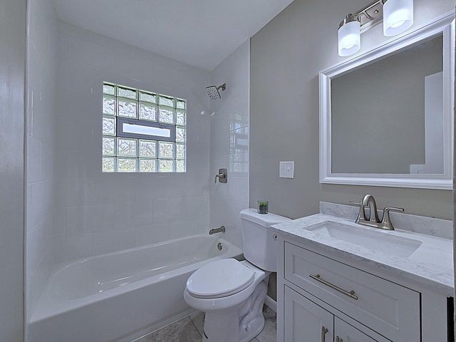 7475 39th STREET, Milwaukee, WI 53209