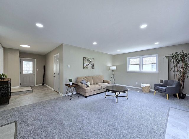 7475 39th STREET, Milwaukee, WI 53209