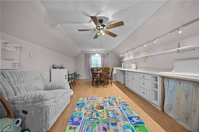 5172 Jordan Valley Road, Trinity, NC 27370