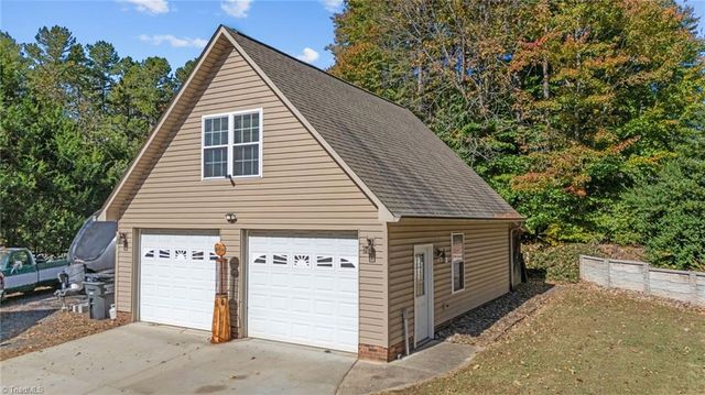 5172 Jordan Valley Road, Trinity, NC 27370
