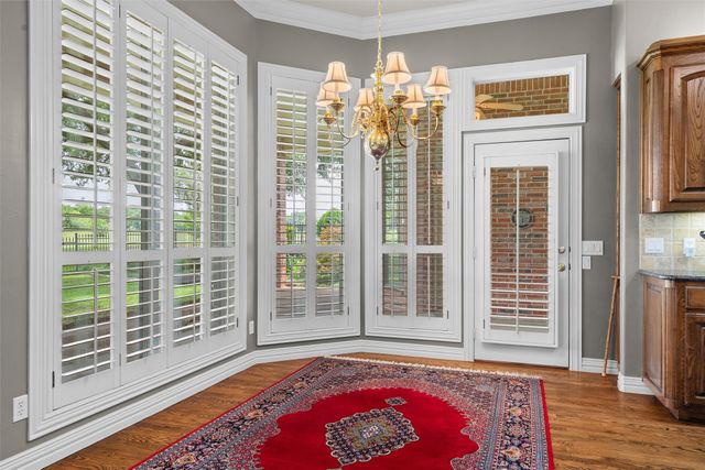 912 Walnut Falls Circle, Mansfield, TX 76063