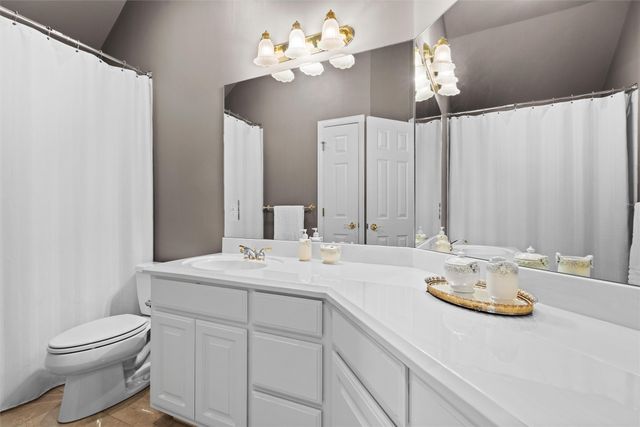 912 Walnut Falls Circle, Mansfield, TX 76063
