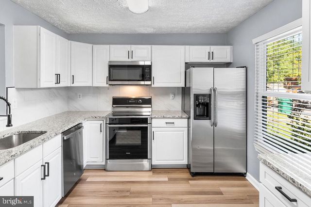 51 KEEPSAKE PL, Waldorf, MD 20602