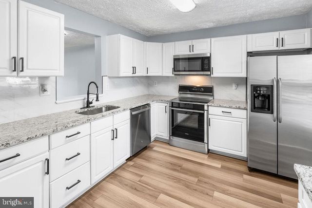 51 KEEPSAKE PL, Waldorf, MD 20602