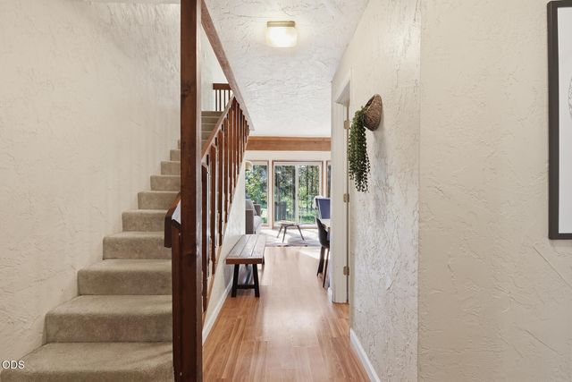 16693 Wagon Trail, Bend, OR 97707