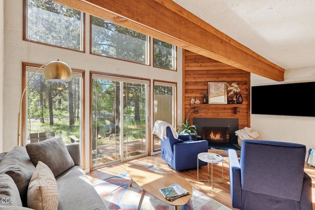 16693 Wagon Trail, Bend, OR 97707