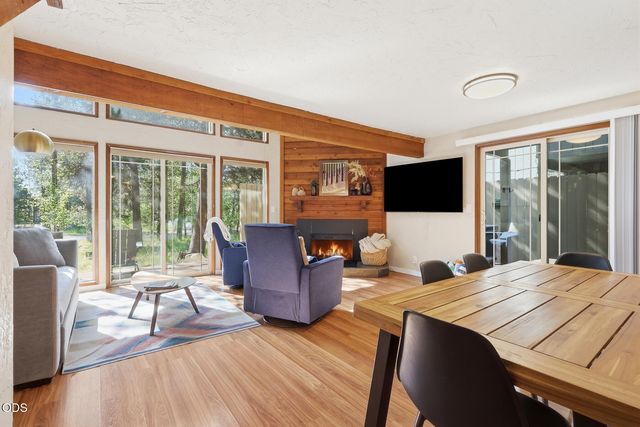 16693 Wagon Trail, Bend, OR 97707