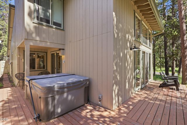 16693 Wagon Trail, Bend, OR 97707