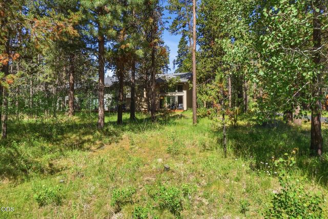 16693 Wagon Trail, Bend, OR 97707