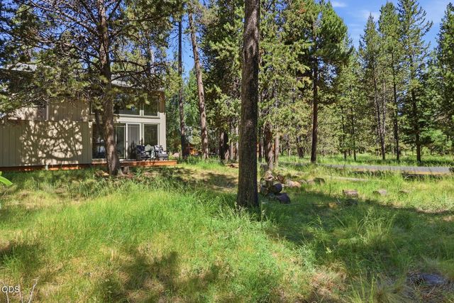 16693 Wagon Trail, Bend, OR 97707
