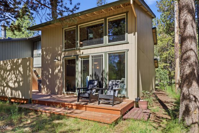 16693 Wagon Trail, Bend, OR 97707