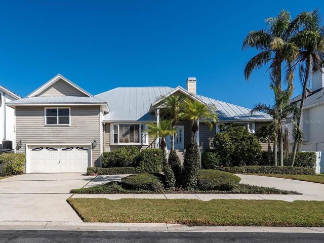 5947 BAYVIEW CIRCLE S, Gulfport, FL 33707