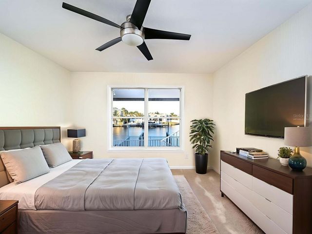 5947 BAYVIEW CIRCLE S, Gulfport, FL 33707