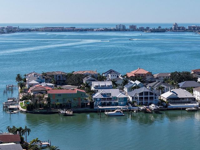 5947 BAYVIEW CIRCLE S, Gulfport, FL 33707